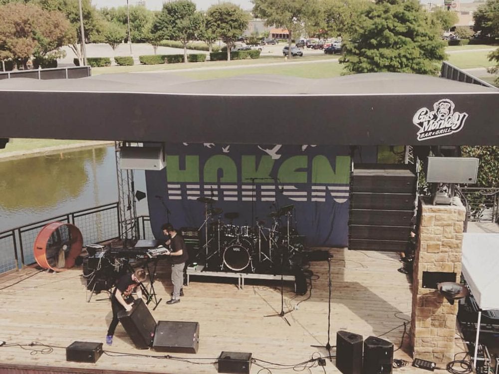 Haken stage banner backdrop